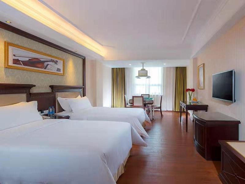 Vienna Hotel Baoan Liutang Xin'an  Exterior photo