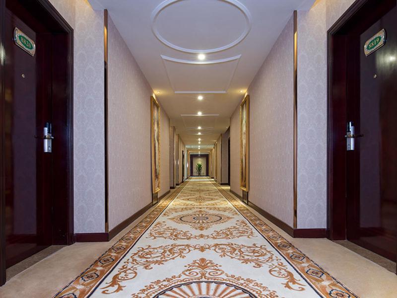 Vienna Hotel Baoan Liutang Xin'an  Exterior photo